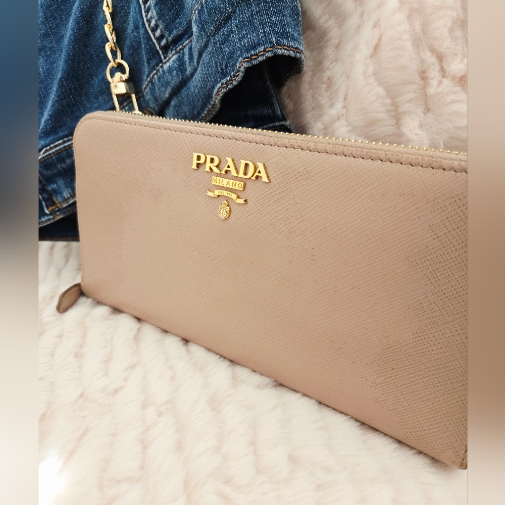 Authentic PRADA Vitello Zip Nude Blush & Gold Saffiano Leather Wallet WOC Clutch